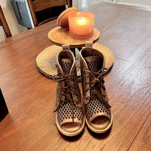 FREEBIRD BENNI SIZE 6